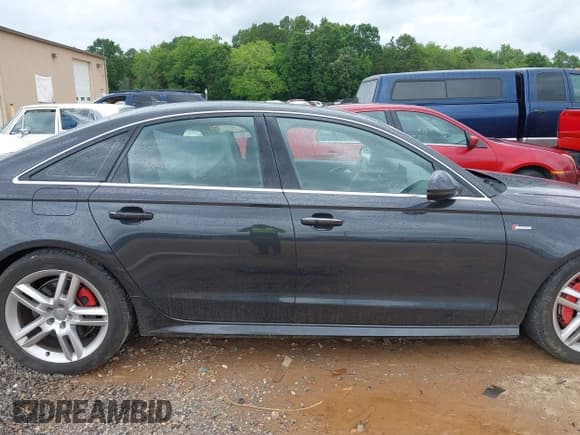 ✅ 2016 Audi A6 Premium Plus • VIN: WAUFGAFC8GN082146 • Лот: 42391613. Опубликован ранее на IAAI с пробегом 134 066 миль. Бесплатный доступ к архиву аукционных продаж из США и подробный отчёт об истории автомобиля на DreamBid. Изображение 14.