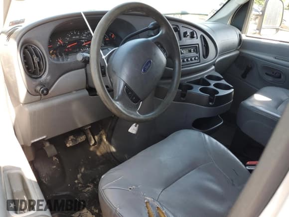 ✅ 2007 Ford Econoline Cargo Commercial • VIN: 1FTNE14W37DA69134 • Lot: 57874075. Wystawiony na Copart z przebiegiem 192 378 mil. Bezpłatny archiwum sprzedaży aukcyjnych z USA i szczegółowy raport historii pojazdu na DreamBid. Zdjęcie 8.