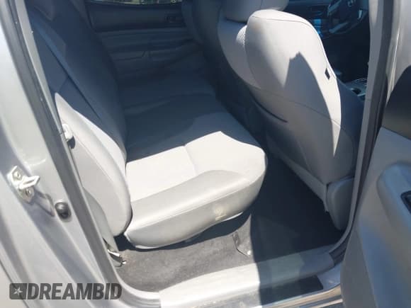 ✅ 2014 Toyota Tacoma • VIN: 3TMLU4EN3EM136656 • Лот: 43121187. Опубликован ранее на IAAI с пробегом 90 055 миль. Бесплатный доступ к архиву аукционных продаж из США и подробный отчёт об истории автомобиля на DreamBid. Изображение 8.