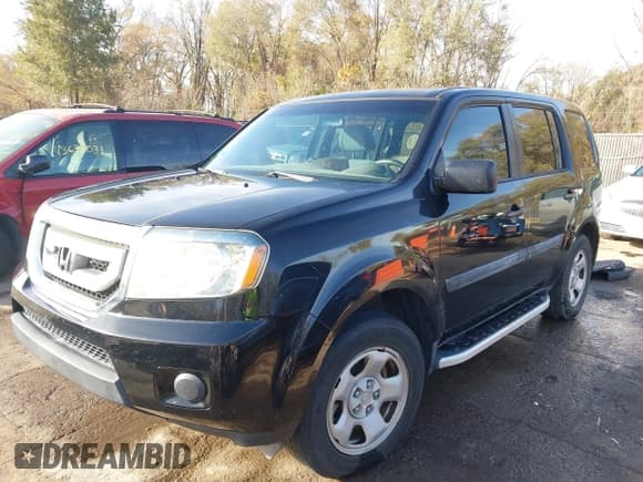 ✅ 2011 Honda Pilot LX • VIN: 5FNYF4H21BB073333 • Lot: 43653703. Listed on IAAI with Not provided. Free auction sales archive from the USA and detailed vehicle history report at DreamBid. Image 2.