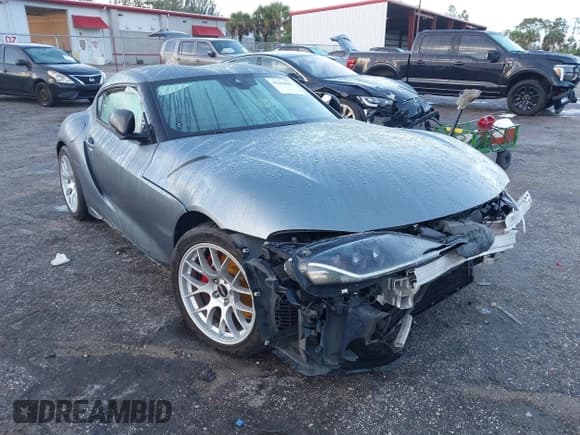✅ 2020 Toyota Supra 3.0 • VIN: WZ1DB4C01LW033882 • Lot: 43418697. Listed on IAAI with 94,242 mi. Free auction sales archive from the USA and detailed vehicle history report at DreamBid. Image 1.