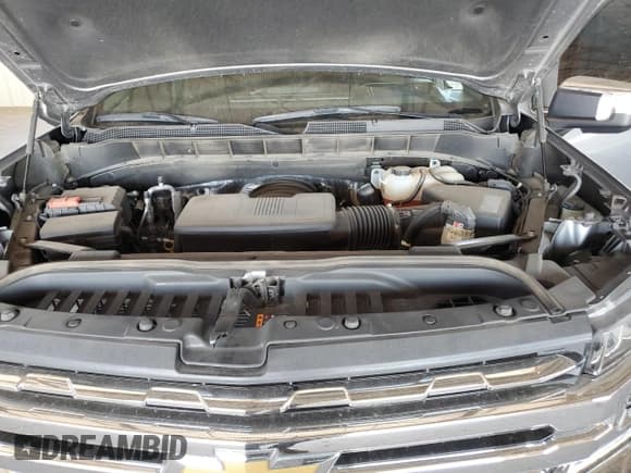 ✅ 2019 Chevrolet Silverado 1500 LTZ • VIN: 3GCUYGED9KG172587 • Lot: 65957775. Wystawiony na Copart z przebiegiem 77 658 mil. Bezpłatny archiwum sprzedaży aukcyjnych z USA i szczegółowy raport historii pojazdu na DreamBid. Zdjęcie 11.