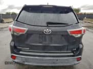 ✅ 2015 Toyota Highlander LE Plus • VIN: 5TDZKRFH7FS104543 • Lot: 95762965. Wystawiony na Copart z przebiegiem 197 426 mil. Bezpłatny archiwum sprzedaży aukcyjnych z USA i szczegółowy raport historii pojazdu na DreamBid. Zdjęcie 6.