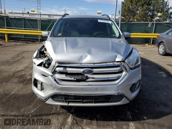 ✅ 2018 Ford Escape SE • VIN: 1FMCU9GD0JUA82249 • Лот: 91039725. Опубликован ранее на Copart с пробегом 114 970 миль. Бесплатный доступ к архиву аукционных продаж из США и подробный отчёт об истории автомобиля на DreamBid. Изображение 5.