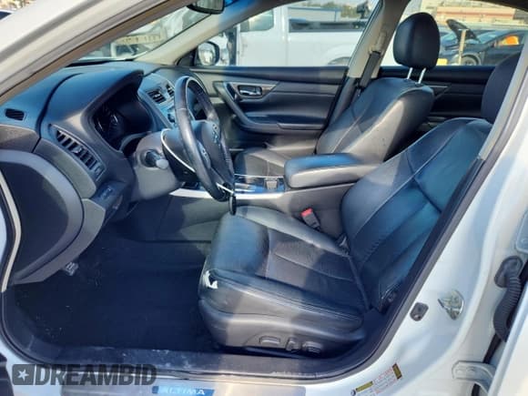 ✅ 2013 Nissan Altima SL • VIN: 1N4AL3AP6DN480049 • Lot: 93345925. Listed on Copart with 143,187 mi. Free auction sales archive from the USA and detailed vehicle history report at DreamBid. Image 7.