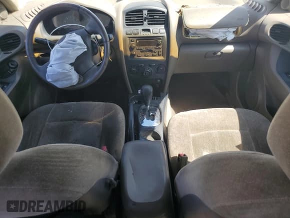 ✅ 2004 Hyundai Santa Fe GLS • VIN: KM8SC13E84U713106 • Lot: 61865775. Listed on Copart with 174,358 mi. Free auction sales archive from the USA and detailed vehicle history report at DreamBid. Image 8.