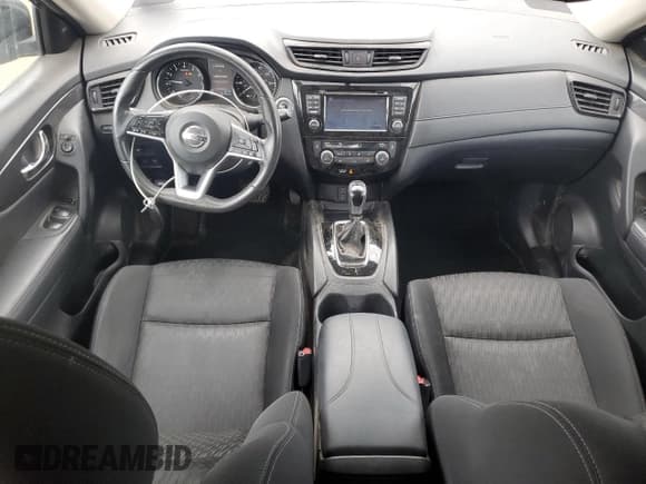 ✅ 2017 Nissan Rogue SV • VIN: KNMAT2MV1HP590595 • Lot: 90239955. Wystawiony na Copart z przebiegiem 136 194 mil. Bezpłatny archiwum sprzedaży aukcyjnych z USA i szczegółowy raport historii pojazdu na DreamBid. Zdjęcie 8.