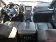 ✅ 2017 Chevrolet Tahoe LT • VIN: 1GNSCBKC2HR339330 • Lot: 86656965. Wystawiony na Copart z przebiegiem 108 766 mil. Bezpłatny archiwum sprzedaży aukcyjnych z USA i szczegółowy raport historii pojazdu na DreamBid. Zdjęcie 8.