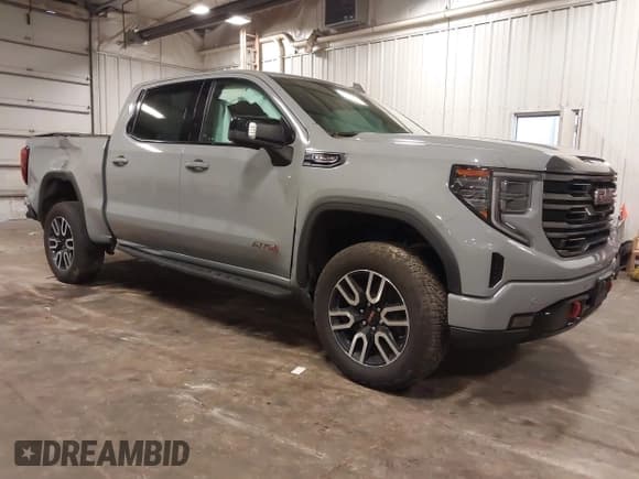 ✅ 2024 GMC Sierra 1500 AT4 • VIN: 1GTUUEEL8RZ119199 • Лот: 42548622. Опубликован ранее на IAAI с пробегом 28 304 миль. Бесплатный доступ к архиву аукционных продаж из США и подробный отчёт об истории автомобиля на DreamBid. Изображение 1.