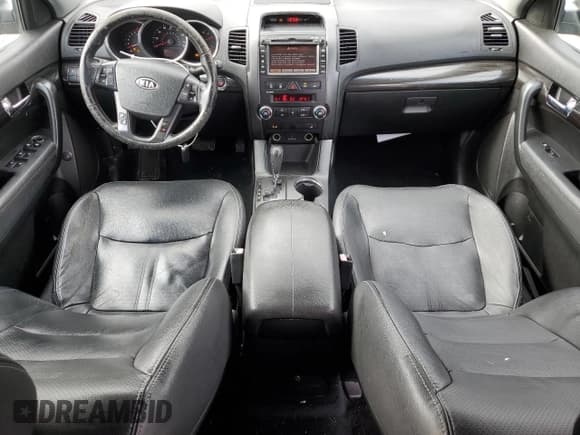 ✅ 2011 Kia Sorento EX • VIN: 5XYKU3A16BG062876 • Lot: 90719495. Listed on Copart with 271,529 mi. Free auction sales archive from the USA and detailed vehicle history report at DreamBid. Image 8.