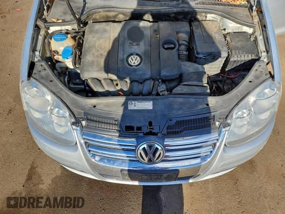 ✅ 2010 Volkswagen Jetta SE • VIN: 3VWRZ7AJ3AM023555 • Лот: 96520055. Опубликован ранее на Copart с пробегом 185 311 миль. Бесплатный доступ к архиву аукционных продаж из США и подробный отчёт об истории автомобиля на DreamBid. Изображение 11.