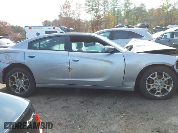 ✅ 2015 Dodge Charger SE • VIN: 2C3CDXFG4FH867358 • Лот: 43589821. Опубликован ранее на IAAI с пробегом 143 690 миль. Бесплатный доступ к архиву аукционных продаж из США и подробный отчёт об истории автомобиля на DreamBid. Изображение 14.