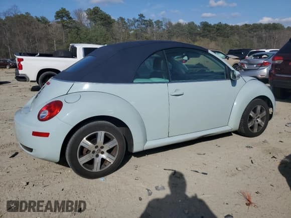 ✅ 2006 Volkswagen Beetle • VIN: 3VWRF31YX6M332610 • Лот: 51357565. Опубликован ранее на Copart с пробегом 163 314 миль. Бесплатный доступ к архиву аукционных продаж из США и подробный отчёт об истории автомобиля на DreamBid. Изображение 3.