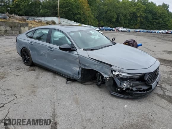 ✅ 2025 Honda Accord SE • VIN: 1HGCY1F45SA021060 • Lot: 80936275. Listed on Copart with 4,420 mi. Free auction sales archive from the USA and detailed vehicle history report at DreamBid. Image 4.