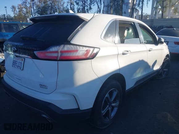 ✅ 2020 Ford Edge SEL • VIN: 2FMPK3J9XLBA19631 • Лот: 43633559. Опубликован ранее на IAAI с пробегом 54 110 миль. Бесплатный доступ к архиву аукционных продаж из США и подробный отчёт об истории автомобиля на DreamBid. Изображение 4.