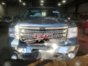 ✅ 2014 GMC Sierra 2500HD SLT • VIN: 1GT121CG8EF111672 • Lot: 93059445. Listed on Copart with 117,085 mi. Free auction sales archive from the USA and detailed vehicle history report at DreamBid. Image 5.