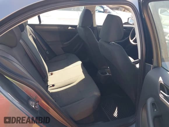 ✅ 2012 Volkswagen Jetta S • VIN: 3VW2K7AJ6CM459454 • Lot: 43163315. Listed on IAAI with 171,133 mi. Free auction sales archive from the USA and detailed vehicle history report at DreamBid. Image 8.