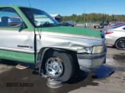 ✅ 1996 Dodge 1500 • VIN: 1B7HC16ZXTS550045 • Lot: 43444215. Wystawiony na IAAI z przebiegiem 174 430 mil. Bezpłatny archiwum sprzedaży aukcyjnych z USA i szczegółowy raport historii pojazdu na DreamBid. Zdjęcie 6.
