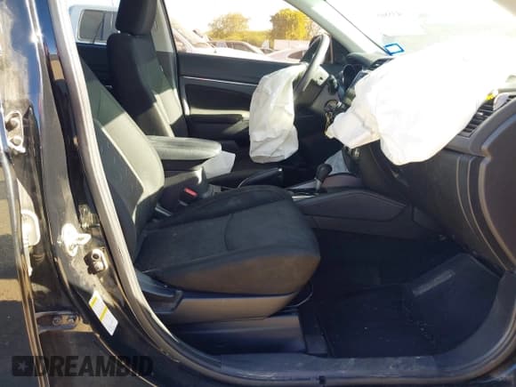 ✅ 2020 Mitsubishi Outlander ES • VIN: JA4AP3AU6LU030940 • Lot: 43586817. Listed on IAAI with 105,413 mi. Free auction sales archive from the USA and detailed vehicle history report at DreamBid. Image 5.