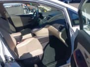 ✅ 2010 Lexus HS 250h Premium • VIN: JTHBB1BAXA2013552 • Lot: 43437174. Wystawiony na IAAI z przebiegiem 165 932 mil. Bezpłatny archiwum sprzedaży aukcyjnych z USA i szczegółowy raport historii pojazdu na DreamBid. Zdjęcie 5.