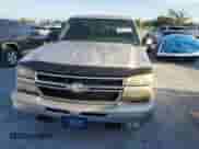 2006 Chevrolet Silverado 1500 LT2 z VIN 2GCEC19T261111095, wystawiony jako Copart lot #70645795 z przebiegiem Nie podano mil oraz Czysty tytuł • Clean title. Historia ofert i sprzedaży dostępna na DreamBid. Obrazek 5.