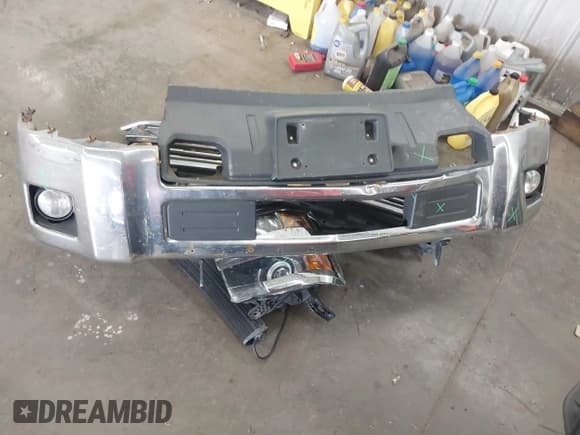 ✅ 2015 Chevrolet Silverado 2500HD LT • VIN: 1GC2KVEG0FZ527739 • Lot: 42731082. Wystawiony na IAAI z przebiegiem 301 898 mil. Bezpłatny archiwum sprzedaży aukcyjnych z USA i szczegółowy raport historii pojazdu na DreamBid. Zdjęcie 12.