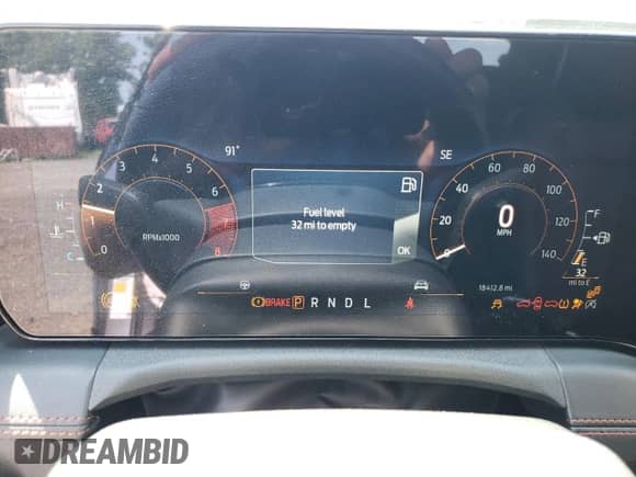 2024 Ford Mustang EcoBoost z VIN 1FAGP8UH1R5136541, wystawiony jako Copart lot #61732655 z przebiegiem 18 412 mil mil oraz Szkoda całkowita • Salvage title. Historia ofert i sprzedaży dostępna na DreamBid. Obrazek 9.