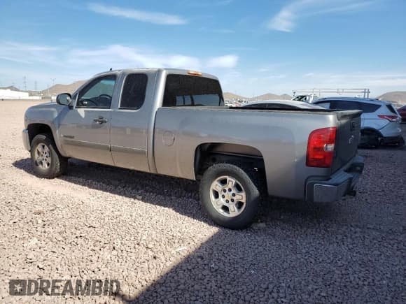 ✅ 2008 Chevrolet Silverado 1500 2LT • VIN: 2GCEC19Y381226500 • Lot: 45976675. Wystawiony na Copart z przebiegiem 174 233 mil. Bezpłatny archiwum sprzedaży aukcyjnych z USA i szczegółowy raport historii pojazdu na DreamBid. Zdjęcie 2.