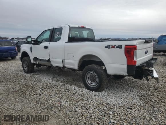 ✅ 2019 Ford F-250 XL • VIN: 1FT7X2B62KEG69447 • Lot: 92895725. Wystawiony na Copart z przebiegiem 42 282 mil. Bezpłatny archiwum sprzedaży aukcyjnych z USA i szczegółowy raport historii pojazdu na DreamBid. Zdjęcie 2.