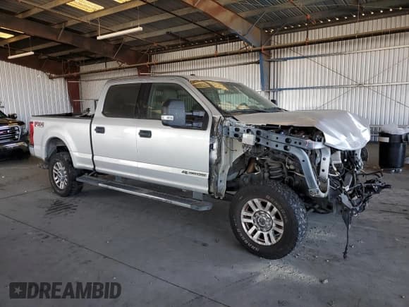 ✅ 2019 Ford F-250 Platinum • VIN: 1FT7W2BT3KEE22768 • Lot: 70549155. Listed on Copart with 184,905 mi. Free auction sales archive from the USA and detailed vehicle history report at DreamBid. Image 4.