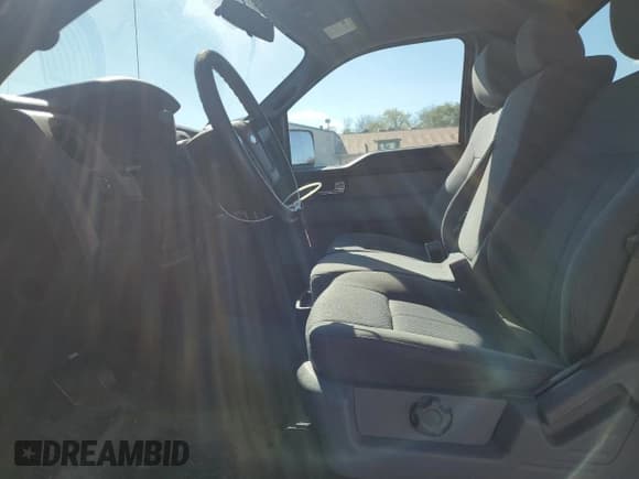 ✅ 2012 Ford F-150 XL • VIN: 1FTMF1CM6CKE37711 • Lot: 90053755. Listed on Copart with 85,520 mi. Free auction sales archive from the USA and detailed vehicle history report at DreamBid. Image 7.