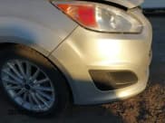 ✅ 2015 Ford C-Max SE • VIN: 1FADP5AU6FL120975 • Lot: 41417168. Wystawiony na IAAI z przebiegiem 101 112 mil. Bezpłatny archiwum sprzedaży aukcyjnych z USA i szczegółowy raport historii pojazdu na DreamBid. Zdjęcie 19.