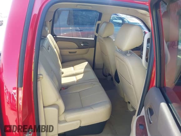 ✅ 2013 Chevrolet Silverado 1500 LTZ • VIN: 3GCPKTE73DG164280 • Lot: 42018897. Wystawiony na IAAI z przebiegiem 75 670 mil. Bezpłatny archiwum sprzedaży aukcyjnych z USA i szczegółowy raport historii pojazdu na DreamBid. Zdjęcie 8.