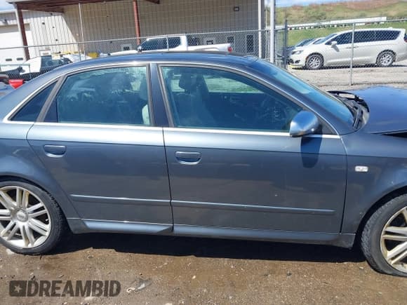 ✅ 2007 Audi S4 • VIN: WAUGL78E47A030571 • Lot: 41969041. Listed on IAAI with 170,319 mi. Free auction sales archive from the USA and detailed vehicle history report at DreamBid. Image 14.