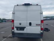 ✅ 2017 Ram ProMaster Cargo • VIN: 3C6URVJG0HE550437 • Lot: 42698604. Listed on IAAI with 170,033 mi. Free auction sales archive from the USA and detailed vehicle history report at DreamBid. Image 17.