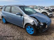 ✅ 2007 Chevrolet Aveo LS • VIN: KL1TD66687B790945 • Lot: 48777295. Wystawiony na Copart z przebiegiem 158 906 mil. Bezpłatny archiwum sprzedaży aukcyjnych z USA i szczegółowy raport historii pojazdu na DreamBid. Zdjęcie 4.