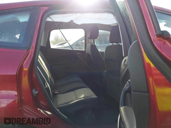 ✅ 2015 Ford C-Max SE • VIN: 1FADP5AU2FL100173 • Lot: 43755254. Wystawiony na IAAI z przebiegiem 55 669 mil. Bezpłatny archiwum sprzedaży aukcyjnych z USA i szczegółowy raport historii pojazdu na DreamBid. Zdjęcie 8.