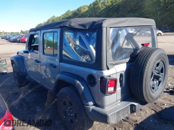✅ 2021 Jeep Wrangler Unlimited 80th Anniversary • VIN: 1C4HJXDN6MW543158 • Lot: 43412860. Listed on IAAI with 39,666 mi. Free auction sales archive from the USA and detailed vehicle history report at DreamBid. Image 3.
