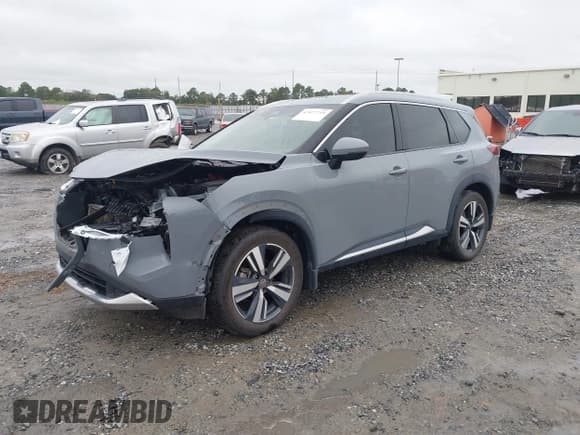 ✅ 2023 Nissan Rogue Platinum • VIN: JN8BT3DC6PW108401 • Lot: 43427719. Wystawiony na IAAI z przebiegiem 41 426 mil. Bezpłatny archiwum sprzedaży aukcyjnych z USA i szczegółowy raport historii pojazdu na DreamBid. Zdjęcie 17.
