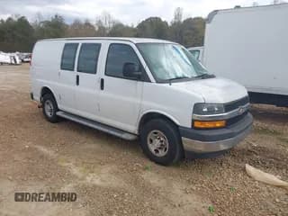 ✅ 2020 Chevrolet Express Cargo • VIN: 1GCWGAFG2L1202854 • Lot: 43662437. Wystawiony na IAAI z przebiegiem 54 426 mil. Bezpłatny archiwum sprzedaży aukcyjnych z USA i szczegółowy raport historii pojazdu na DreamBid. Zdjęcie 1.