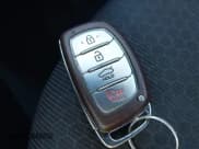 ✅ 2018 Hyundai Elantra SEL • VIN: 5NPD84LF0JH312244 • Лот: 43608447. Опубликован ранее на IAAI с пробегом 81 068 миль. Бесплатный доступ к архиву аукционных продаж из США и подробный отчёт об истории автомобиля на DreamBid. Изображение 11.