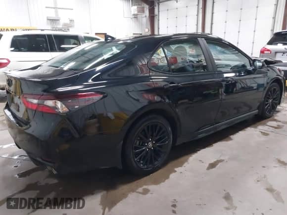 2021 Toyota Camry SE with VIN 4T1G11BK9MU039177, listed as a IAAI auction lot 41620346 with 85,950 mi miles and . Bid and sale history available at DreamBid. Image 4.