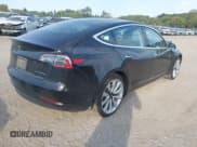 ✅ 2020 Tesla Model 3 Long Range • VIN: 5YJ3E1EB0LF790856 • Lot: 43335611. Wystawiony na IAAI z przebiegiem 140 820 mil. Bezpłatny archiwum sprzedaży aukcyjnych z USA i szczegółowy raport historii pojazdu na DreamBid. Zdjęcie 4.