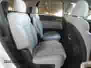 2022 Hyundai Palisade SEL z VIN KM8R44HE7NU476129, wystawiony jako Copart lot #70677034 z przebiegiem 17 564 mil mil oraz Szkoda całkowita • Salvage title. Historia ofert i sprzedaży dostępna na DreamBid. Obrazek 11.