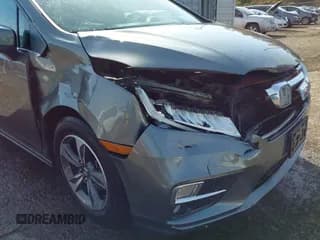 ✅ 2018 Honda Odyssey Touring • VIN: 5FNRL6H85JB044090 • Lot: 43648114. Wystawiony na IAAI z przebiegiem 153 287 mil. Bezpłatny archiwum sprzedaży aukcyjnych z USA i szczegółowy raport historii pojazdu na DreamBid. Zdjęcie 6.