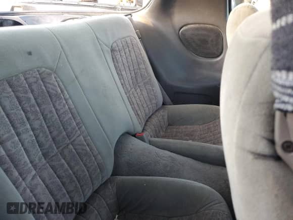 2001 Chevrolet Camaro с VIN 2G1FP22K212110220, выставлен на аукционе Copart как лот 44062205 с пробегом 168 837 миль миль и Чистый • Clean title. История ставок и продаж доступна на DreamBid. Изображение 10.