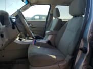 ✅ 2005 Mercury Mariner Convenience • VIN: 4M2YU56Z35DJ27331 • Лот: 77004394. Опубликован ранее на Copart с пробегом 242 183 миль. Бесплатный доступ к архиву аукционных продаж из США и подробный отчёт об истории автомобиля на DreamBid. Изображение 7.