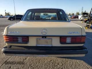 ✅ 1981 Mercedes-Benz 240 • VIN: WDBAB23AXBB271605 • Lot: 49842105. Listed on Copart with 176,824 mi. Free auction sales archive from the USA and detailed vehicle history report at DreamBid. Image 6.