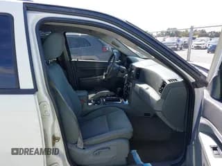 ✅ 2007 Jeep Grand Cherokee Laredo • VIN: 1J8GS48K17C593682 • Лот: 43493906. Опубликован ранее на IAAI с пробегом 155 051 миль. Бесплатный доступ к архиву аукционных продаж из США и подробный отчёт об истории автомобиля на DreamBid. Изображение 5.