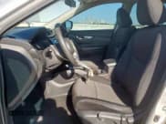 ✅ 2017 Nissan Rogue S • VIN: 5N1AT2MT7HC863136 • Lot: 84605235. Wystawiony na Copart z przebiegiem 151 646 mil. Bezpłatny archiwum sprzedaży aukcyjnych z USA i szczegółowy raport historii pojazdu na DreamBid. Zdjęcie 7.